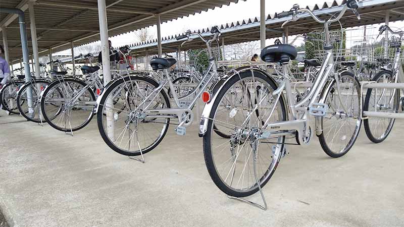写真：4月からスタートする通学用自転車シェアリング事業の自転車が、新一年生に貸し出されました。の写真